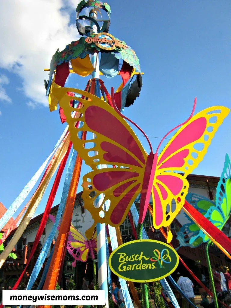 Busch Gardens Williamsburg #familytravel #BuschGardens | MoneywiseMoms