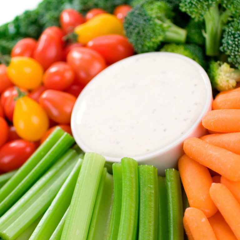 vegetable tray appetizer with dip
