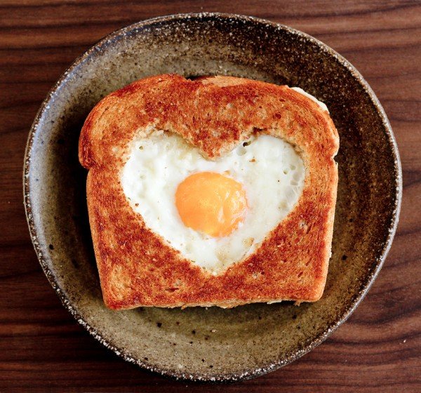 Valentines Day Egg in the Basket | Healthy Valentine Food for Kids | MoneywiseMoms
