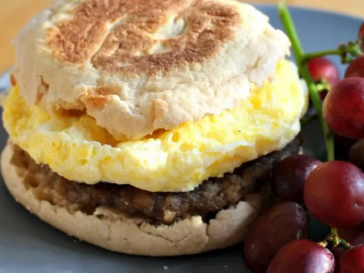 Fuel your tweens for a busy day with these hearty breakfast sandwiches made with egg, sausage and English muffins. So easy & inexpensive!