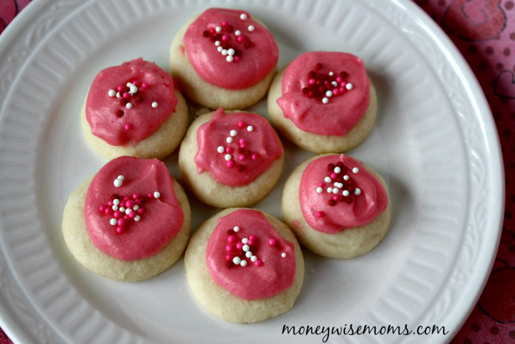 Valentine Raspberry Meltaway - delicious cookies for Valentine's Day
