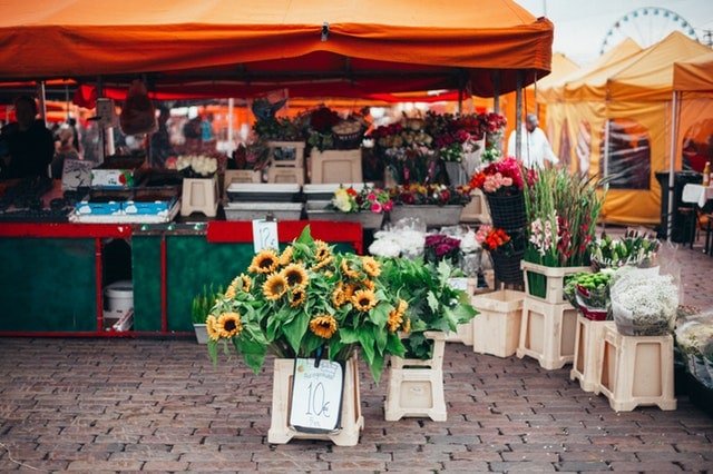Flowers at the farmers market - how to shop smart