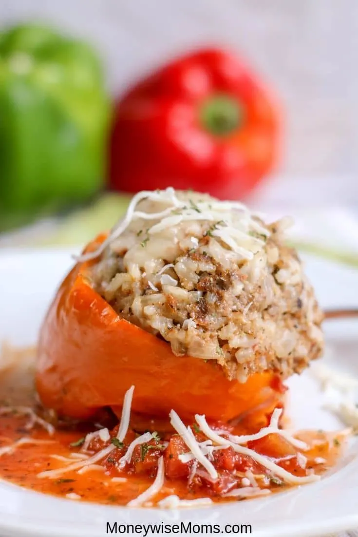 Making stuffed peppers for dinner is a breeze thanks to the pressure cooker! You can make these Instant Pot stuffed peppers for the whole family to enjoy with very little prep or planning! This is an easy dinner recipe that is delicious, customizable, and quick!