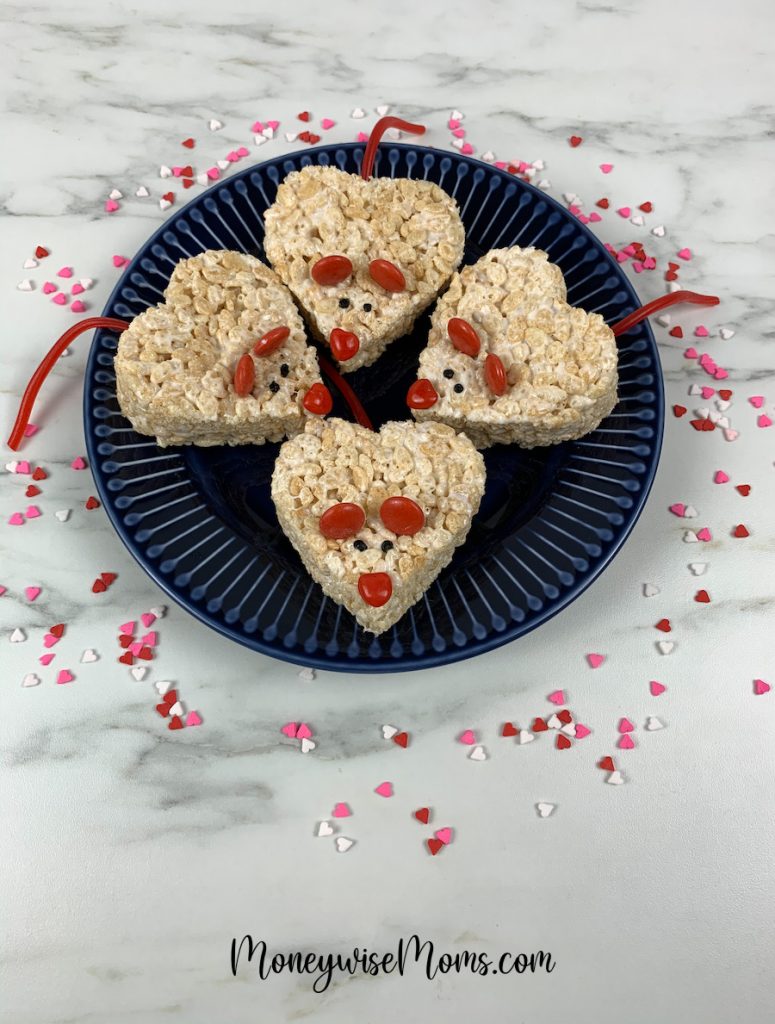 These adorable mice krispie treats for Valentine's Day are easy to make, super cute, and kids can easily help make them! Mice krispie treats are the perfect Valentine's Day treat to share! 