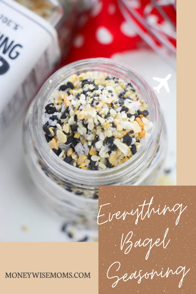 Pin showing the title as well as the finished images of the everything bagel seasoning recipe.