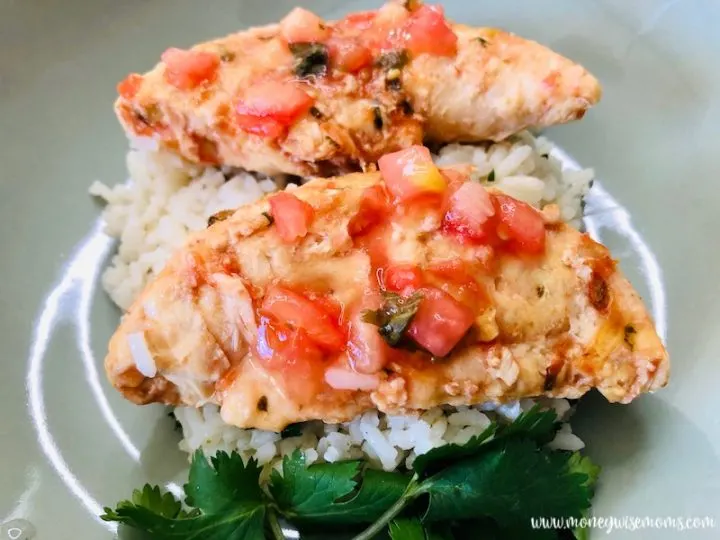 featured image showing the finished salsa slow cooker chicken.