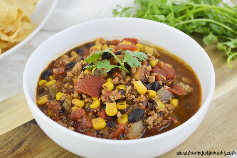 Featured image showing the finished turkey chili recipe ready to eat