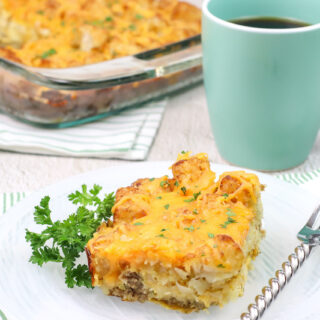 Featured image showing the finished breakfast tater tot casserole recipe ready to eat.