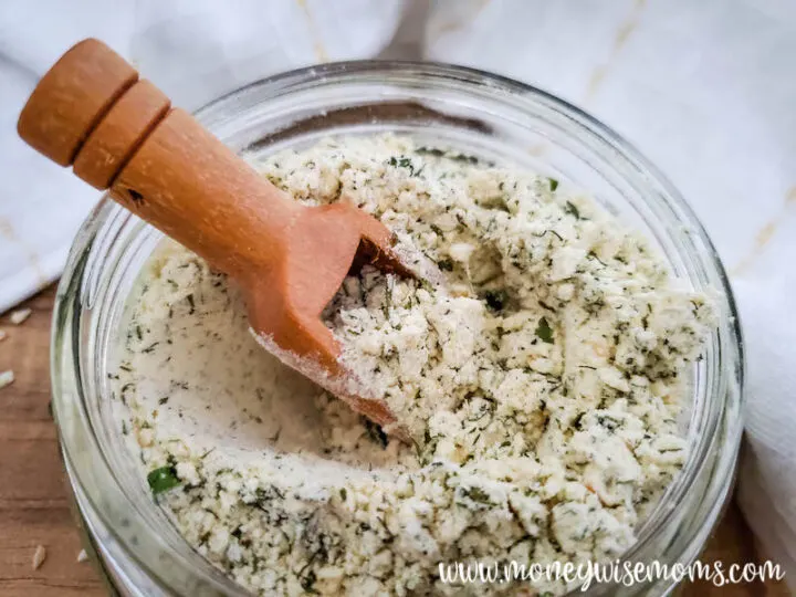 If you love ranch you have to try this homemade ranch seasoning mix. It's a great homemade ranch recipe that you can use for so many recipes!