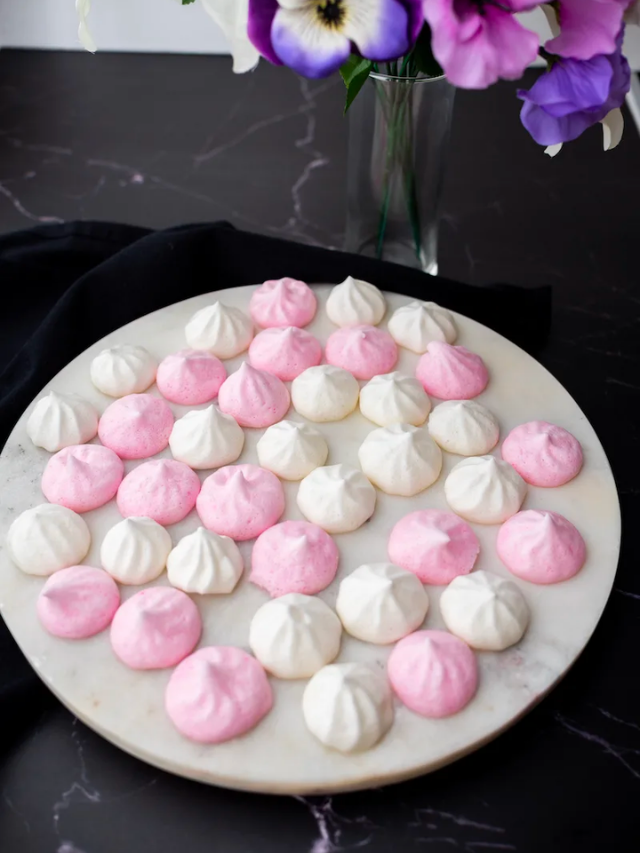 Meringue Cookies {Lemon Flavored} Story