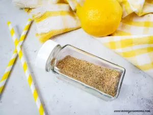 featured image showing finished lemon pepper seasoning.