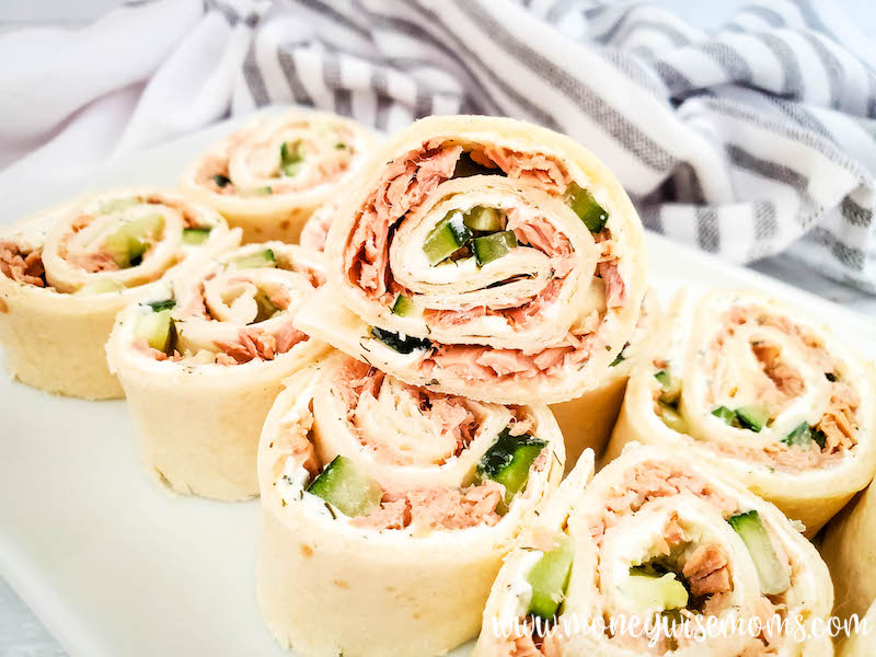 featured image showing tuna pinwheels recipe ready to eat.