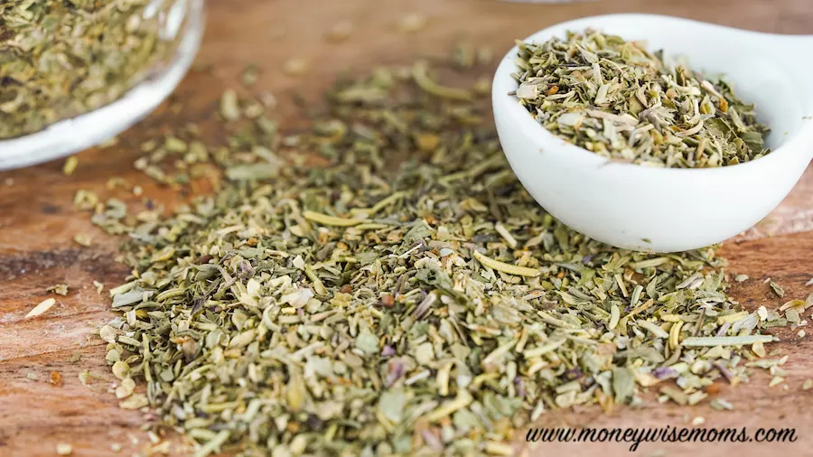 finished homemade italian seasoning recipe