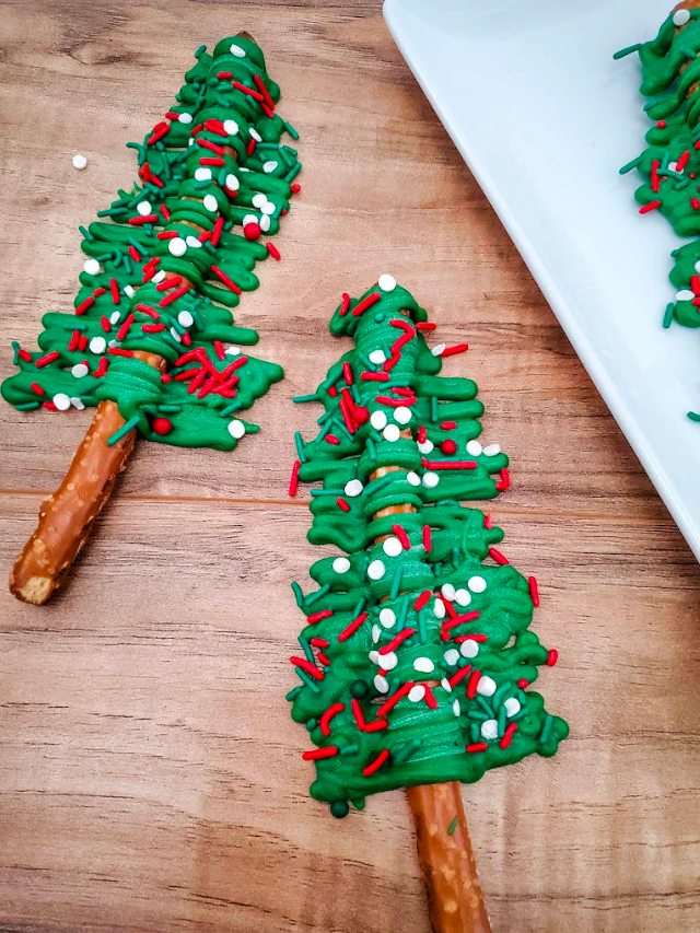 Christmas Tree Pretzels – 3 Ingredient Candy Recipe! Story