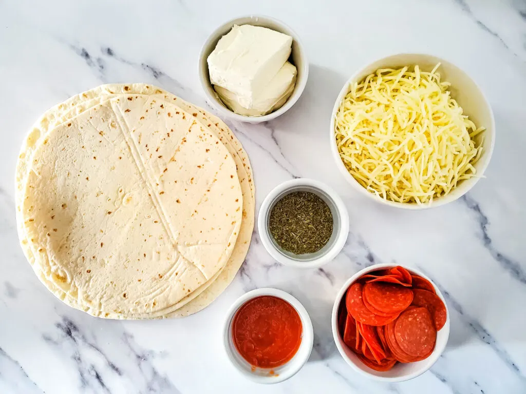 ingredients needed to make pizza pinwheels with tortillas